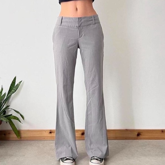 2000s grey pants. - Picture 2 of 3